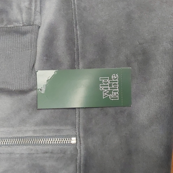 Women's Quarter Zip Velour Tunic Sweatshirt | Wild Fable | Medium - Picture 7 of 9